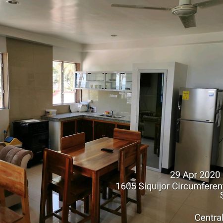 Tropicasa Siquijor Seafront Guest House Solangon المظهر الخارجي الصورة