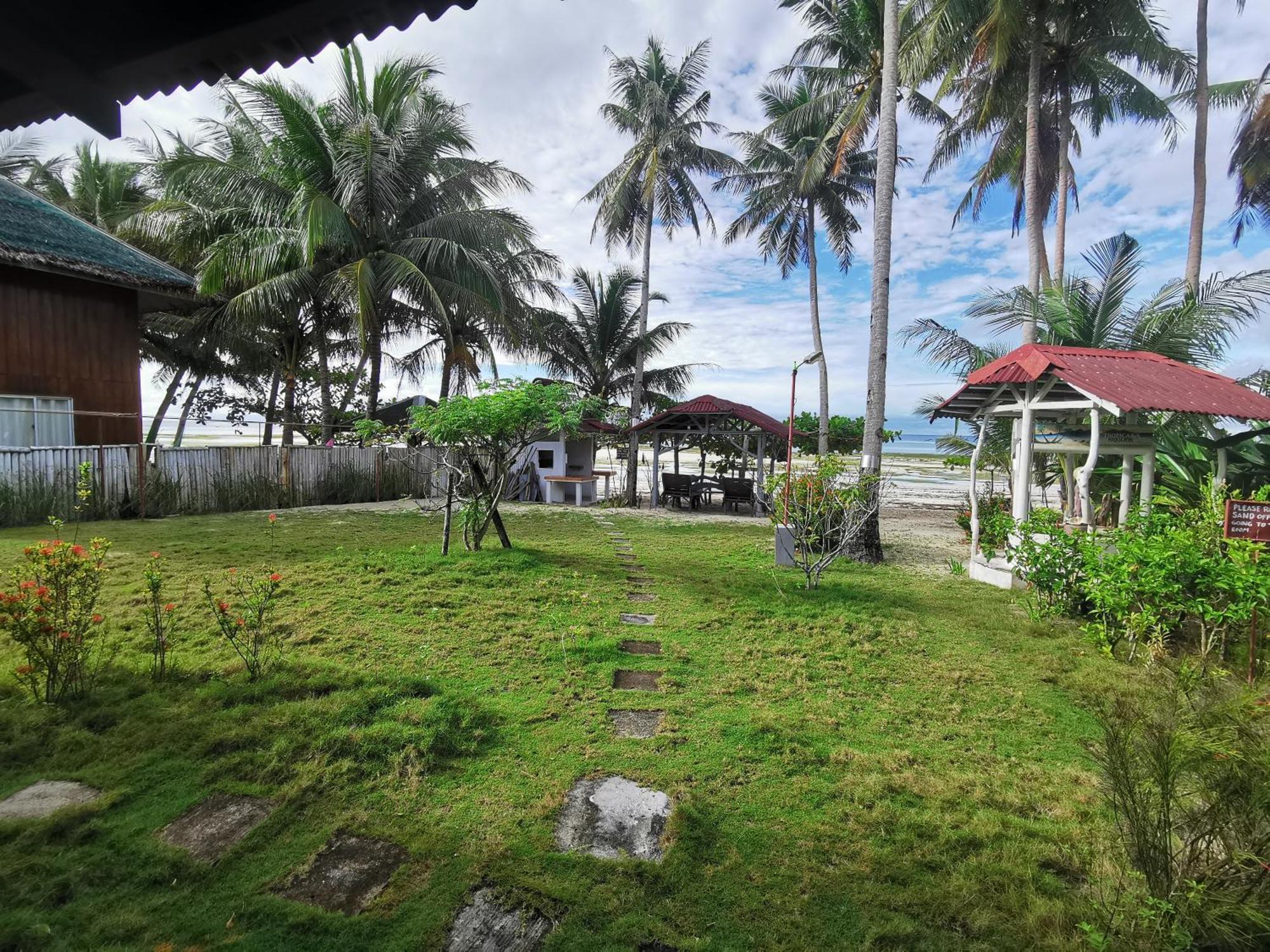 Tropicasa Siquijor Seafront Guest House Solangon المظهر الخارجي الصورة